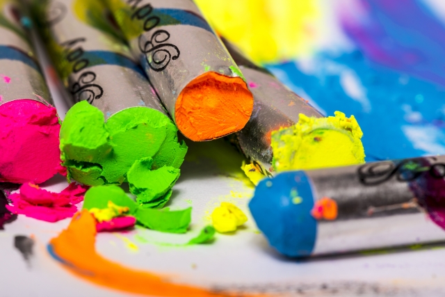 アートセラピー：表現活動で、自己肯定感アップ