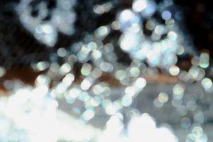 明るい笑顔♪がいいとは限らない