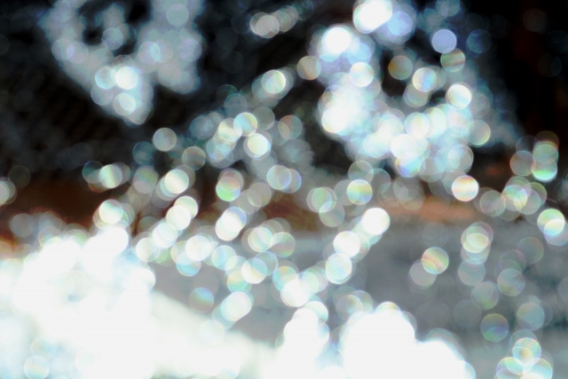 明るい笑顔♪がいいとは限らない