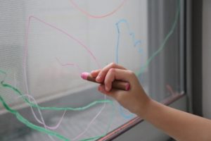 「手で考える」アート思考で生きていく